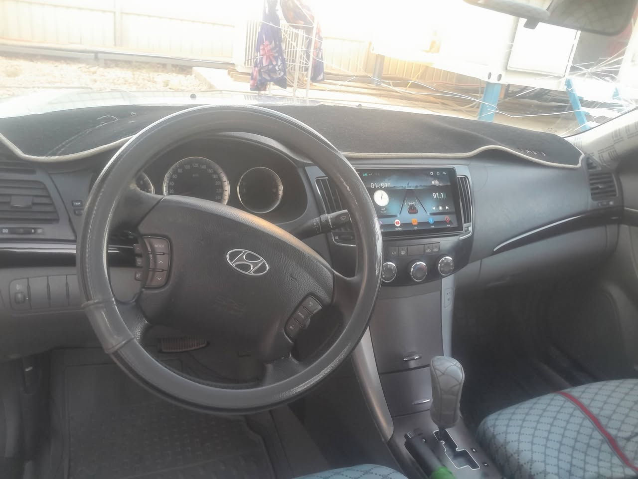 سونتا ٢٠٠٩ بغداد باسمي سعره ١٢٥ وبيه مجال مكفوله من الصبغ وحادث فقط بارد ماشيه ٢٤١ الف  فتحه شاشه تحكم محرك،بلاد ٢٤٠٠  سيارة سنويه ل ٢٧ بغداد تقاطع نهروان ***********
