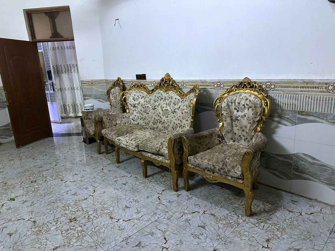 اغراض للبيع 
***********
