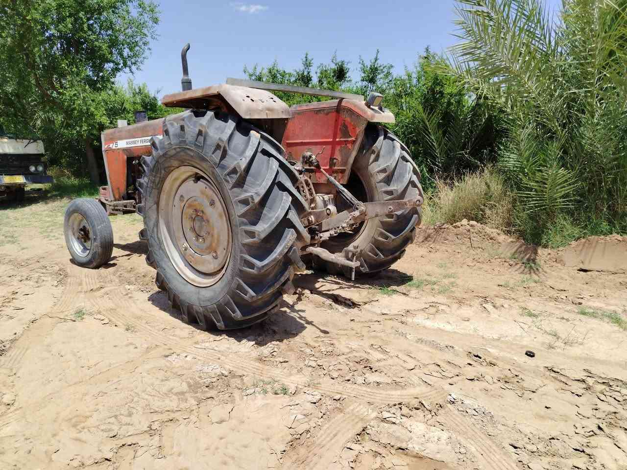 للبيع فوركسن انكليزي حجم٢٧٥ رقم بغداد السعر ١٠ عشره بيه مجال بعد المعاينه المكان صلاح الدين الناعمه الاستفسار على الرقم *********** او ***********
