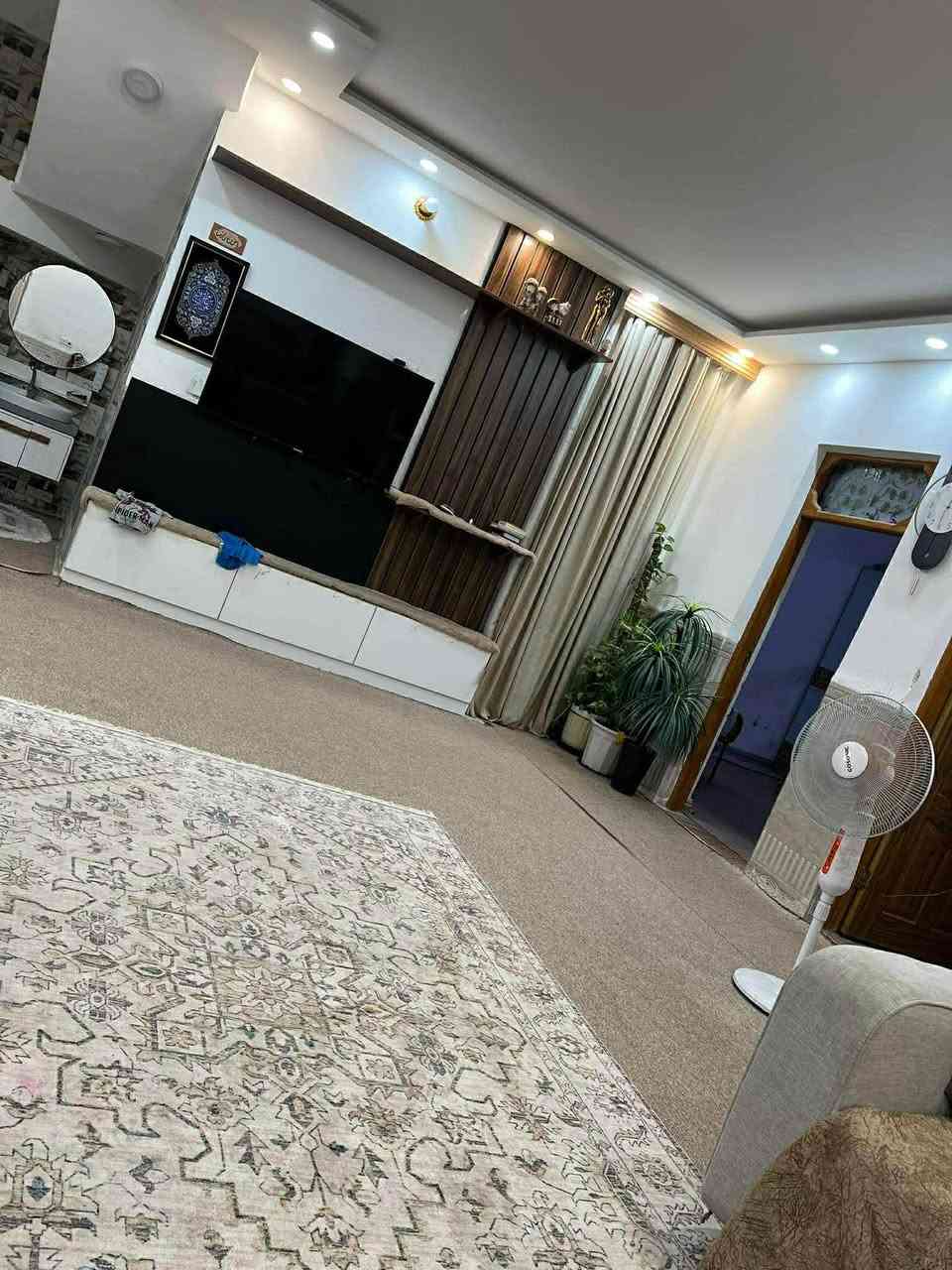 بيت للبيع مقابل قرية الغدير عامود ٣١٧

١٥٠ متر طابق ونص بناء جناي على ايدي

مشمول بالتطويب معامله كامله ومرقم من قبل البلديه

الطابق الاول غرفتين نوم مطبخ صاله استقبال حمام خارجي وداخلي

طابق ثاني بي مخزن كبير 

شارع مبلط ماي كهرباء 

ميزانيه كهرباء

مدرسة براس الفرع 

السعر ٦٥ مليون

للاستفسار الاتصال ع الرقم 

*********** النجف, العراق
