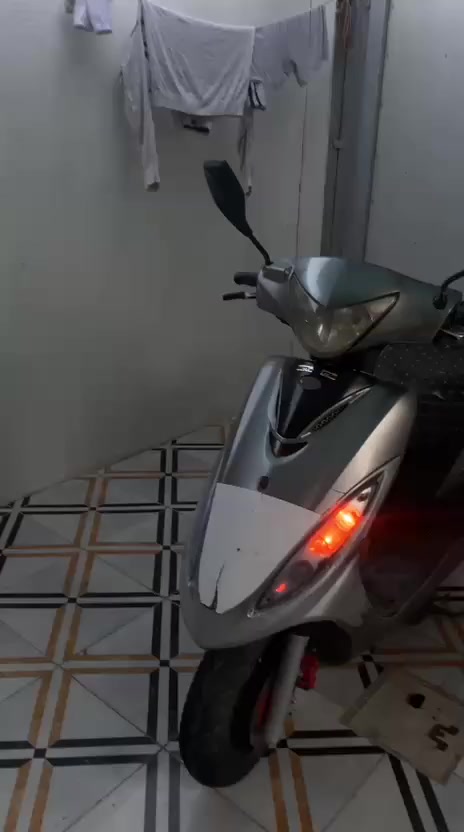 دراجة كاملةة مابيها نقص محرك ما مفتوح كهربائيات كله شغال ياباني سعرها ٤٠٠ قفل واذا امراوس اب دراجه ماكس عدله نظيفه دراجةة ابلاديه


**إذا كنت صاحب هذا الإعلان وتريد حذفه لأي سبب، رجاءا أرسل رسالة إلى الدعم الفني**