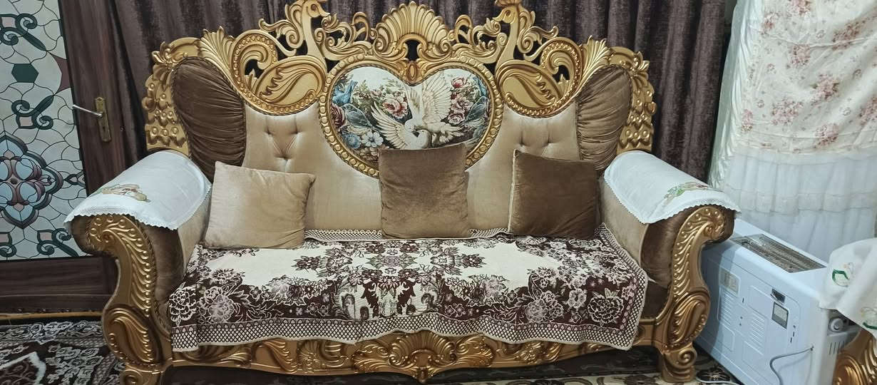 تخم للبيع مع طبلات وبرده وميز بلازما نضيف جدا السعر على خاص


**إذا كنت صاحب هذا الإعلان وتريد حذفه لأي سبب، رجاءا أرسل رسالة إلى الدعم الفني**