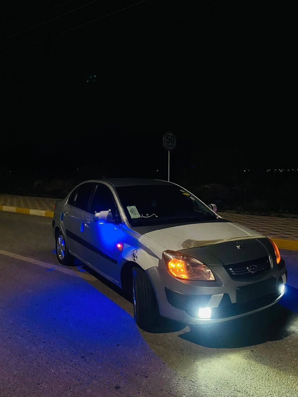 للبيع
كيا ريو 2009 فول ما عدا الفتحه 

#ادوات_كص

كير محرك شرط 

كهربائيات كلها شغالة 

لايت زينون 

غرفتها حيل حلوه ومرتبه

تدفئه بالكشانة 

تخم تاير جديد

صدر جديد

السعر 38 وبيها مجال

مكان السيارة بيجي ( المزرعة )

هـ ***********
