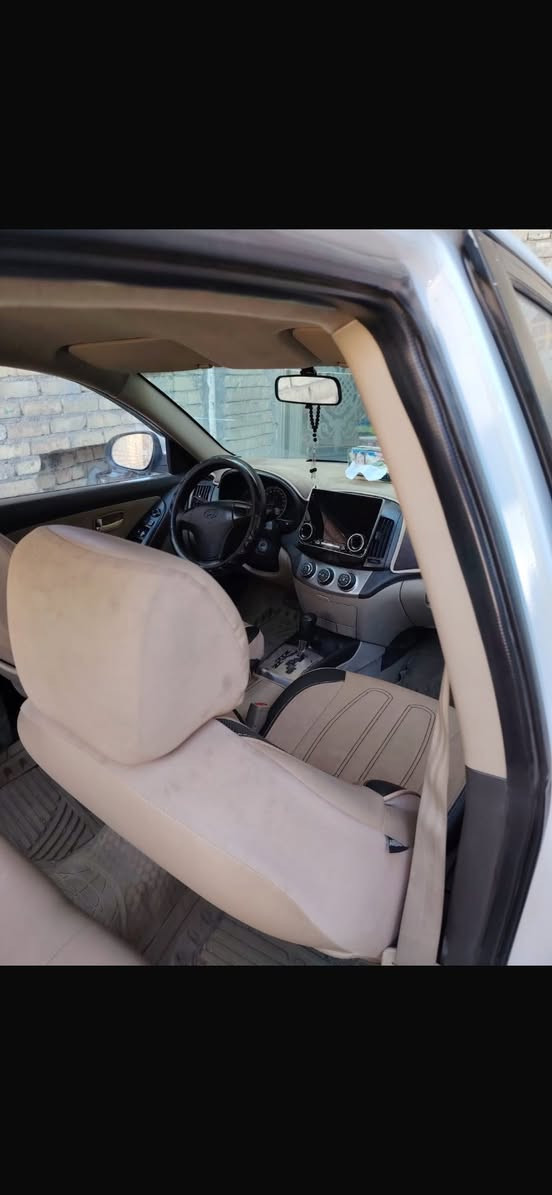 السلام عليكم النتره ٢٠١١ 
سياره حلوه جديده لك 
مكينه كير بل كارتون 
صدر خلفي امامي لك 
تخم تاير بل جيس 
سياره كفاله من الدعاميه للدعاميه بس بنيد مبدل اثر طخه بسيطه لا شاصي لا لغرد كله كفاله رقم بغداد مشروع وطني 
مكاني بغداد الكماليه *********** ***********.
