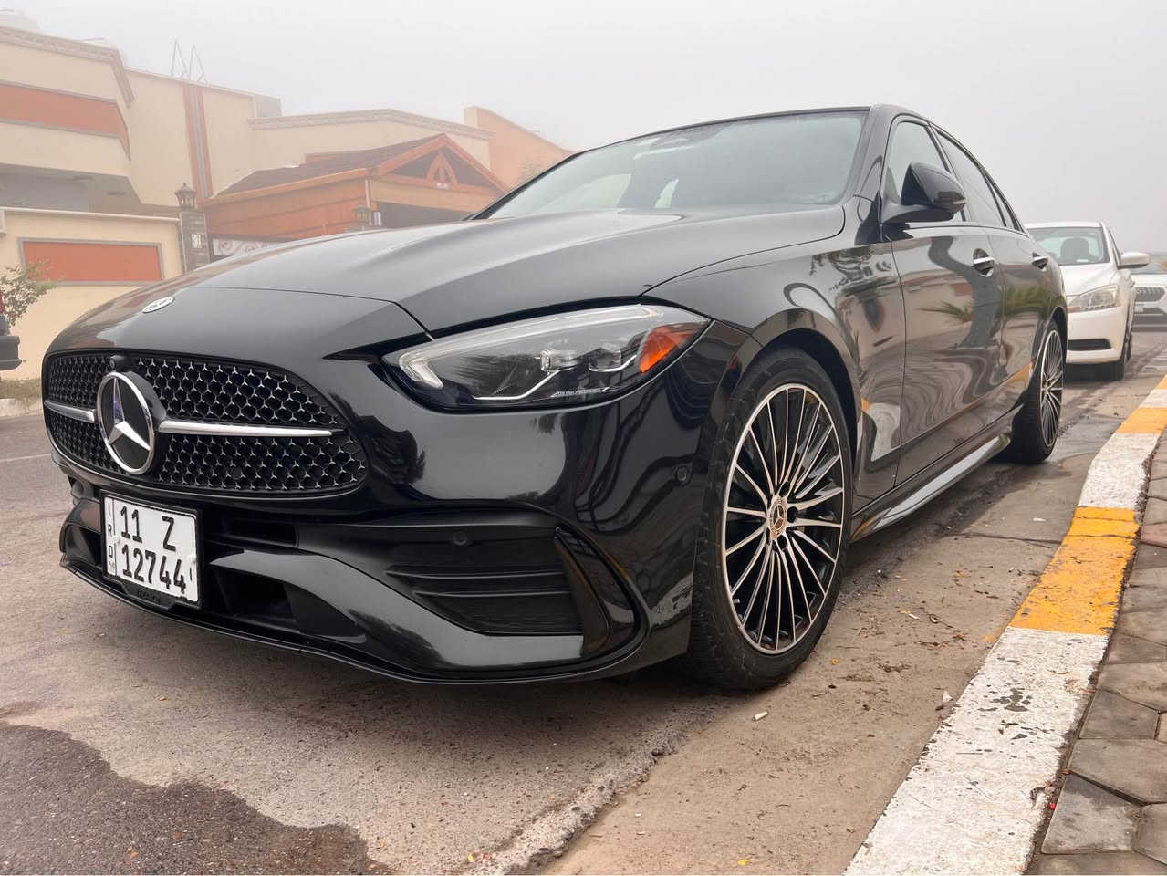 � للبيع مارسيدس C300 موديل 2024

وارد أمريكي
ممشى: 23,000 كم
رقم الشاصي: WIKAF4GBXRR188171

المواصفات:
كت AMG بلادي – ويل AMG
محرك 4 سلندر 2000 تيربو
كير أوتوماتيك 9 سرعات + شفتات ستيرن
زينون مع إشارة LED
كراسي كهرباء (تدفئة + تبريد + مساج)
بانوراما – إنارة داخلية 64 لون
5 أنظمة قيادة
نقاط عمياء
حساسات أمامية وخلفية وجانبية
كاميرات 360 درجة
صندوق خلفي كهربائي
اصطفاف أوتو
شاحن وايرلس
نظام صوت Burmester عدد 15 سماعة

السنوية جديدة
المحرك والكير مكفولين

الحالة:
تقرير غرق
كفالة بدي + محرك + كير + دواخل
بدون ولا قطرة ماي شرط الفحص

📍 المكان: البصرة – مدينة الأمل
💰 السعر: 37500
📞 رقم التواصل: *********** البصرة, العراق
