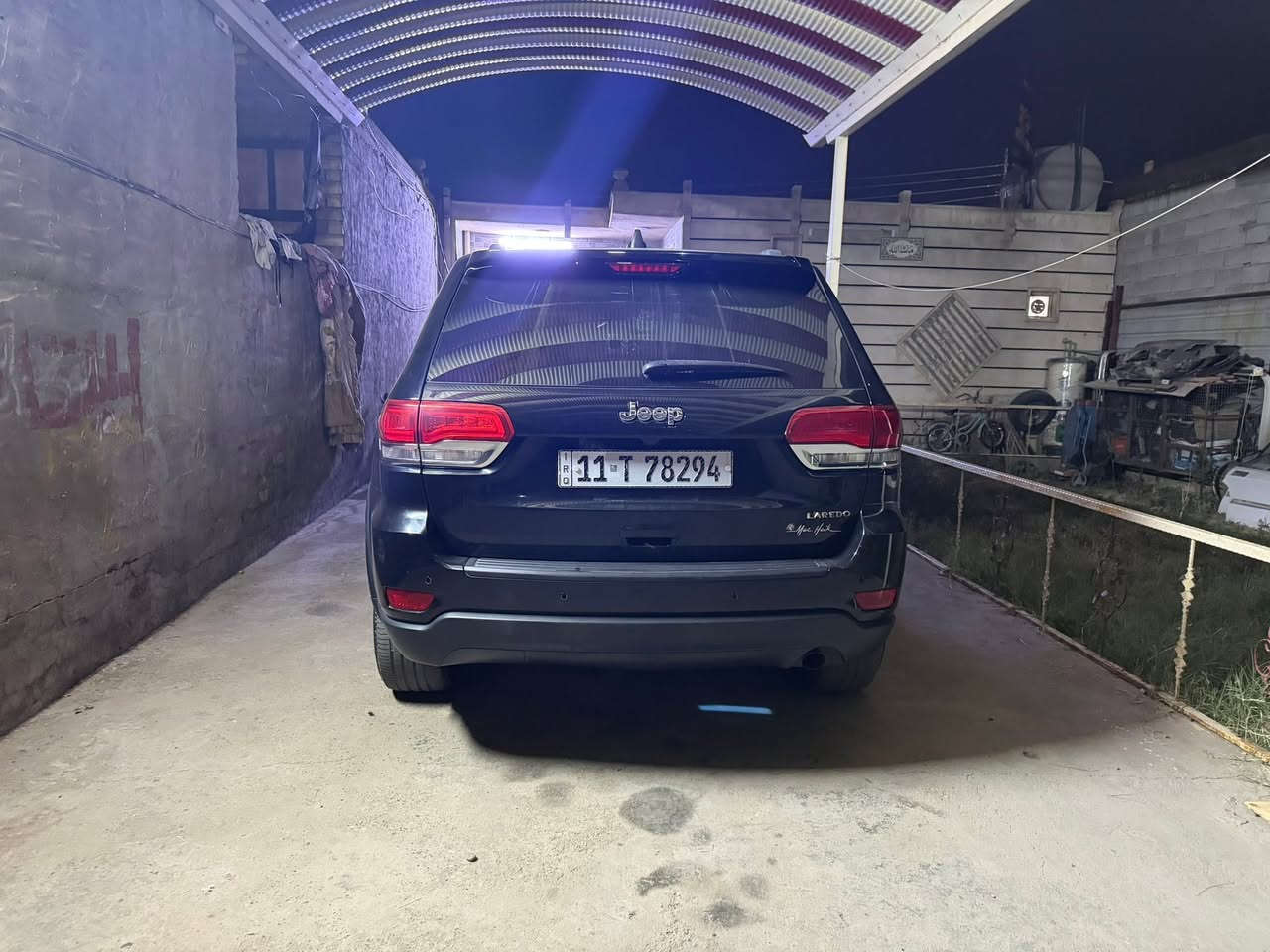 سلام عليكم جيب موديل ١٨ وارد امريكي ماشيه ٣٢ ميل سياره جديده داخل بيجي نص فول اريد مراوس بخليجي ٢٠ لو ٢١ موبايل ***********

