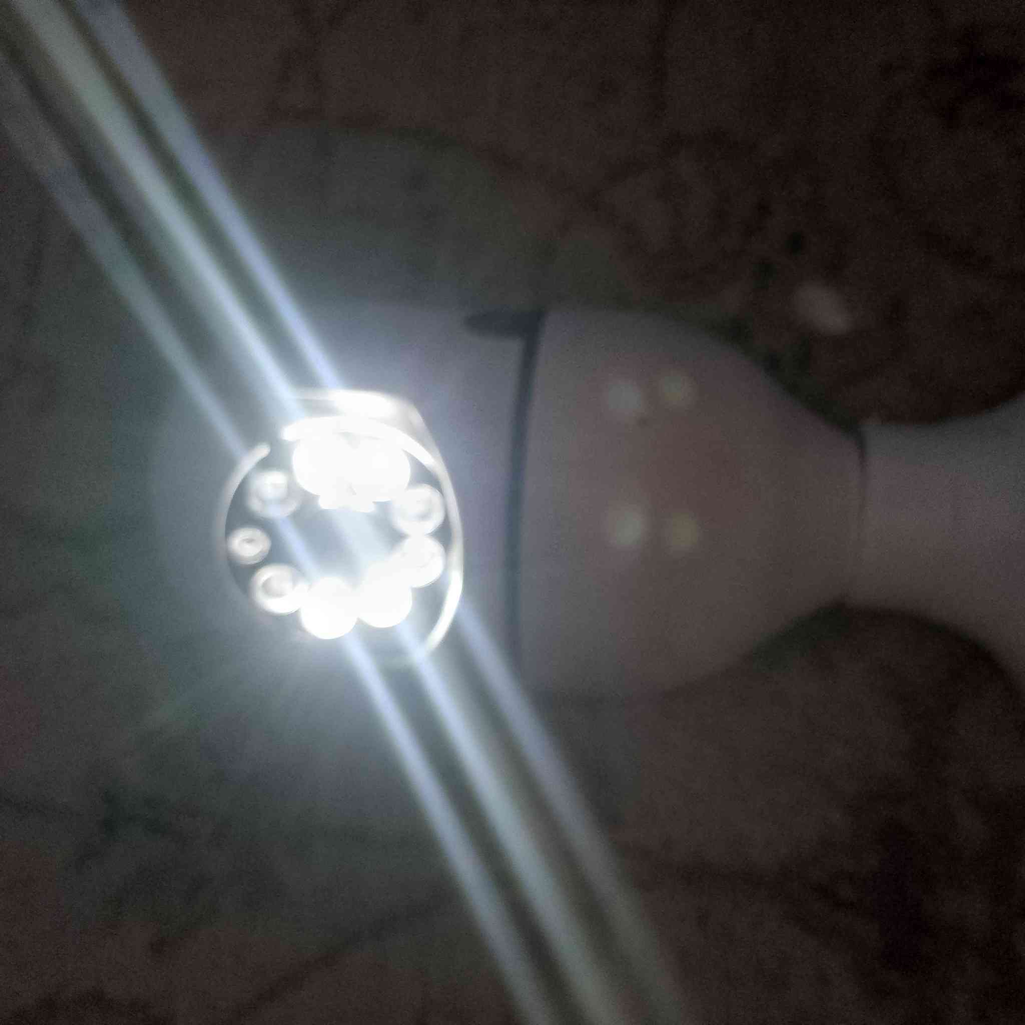 كاميرات مراقبه زوج شغالات وحده بيها باركوت وحده مابيها السعر 15 بيهن مجال اتصل *********** أو خاص
