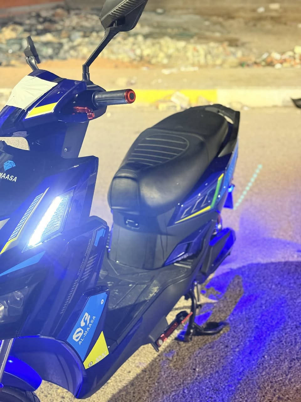 سلام عليكم ماطور شحن للبيع نوع شبح من شركة ((الماسة)) أرقة شركة بالعراق موديل ((2025))ماطور جديد بعدة شرط الفحص مستخدم شهر ونص بالزايد فول مواصفات كهربائيات كلها شغالة بلوتوث دبل إشارة إشارة يمنة يسرة مرايات هورن لايت عالي ناصي زنون قوي نشرات لون مميز ازرق شخط مآبي ٦بطاريات شرط الفحص تفحص كدام عينك يلة تأخذ نظام البك Rيعني يرجع ليورة مثبت سرعة الماطور كفاله عامة أربع سرع ماطور بعدة جديد السعر 650 وبي مجال كلش بسيط للشراي وللطيبين المكان الأنبار الرمادي الرقم /***********
