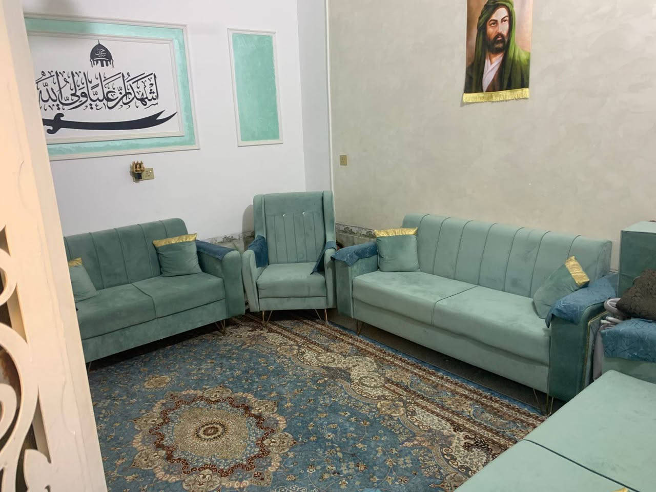 بيت ايجار 80متر
غرفه وصاله ومطبخ وصحيات واستقبال 
فوك غرفتين وصاله 
قرب مستشفى الترك


**إذا كنت صاحب هذا الإعلان وتريد حذفه لأي سبب، رجاءا أرسل رسالة إلى الدعم الفني**