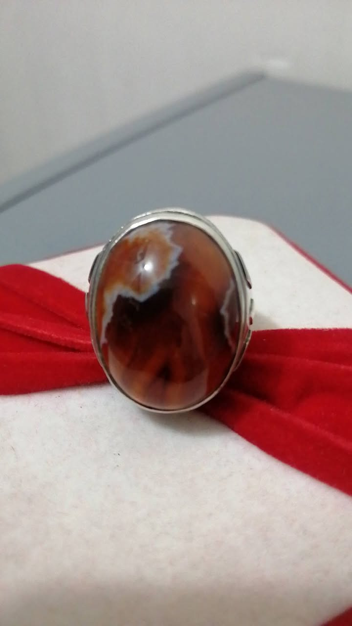 الداودي اليماني🌲 تحفه اصيله لا تتكرر.🌹 صياغه يدويه ثقيله ،🥀،للبيع فقط بدون مراوس وابيع بأعلى سعر🍁للمهتم راسلني خاص


**إذا كنت صاحب هذا الإعلان وتريد حذفه لأي سبب، رجاءا أرسل رسالة إلى الدعم الفني**