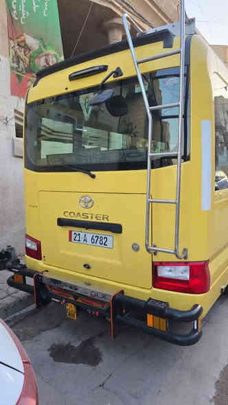 سلام عليكم كوستر 2017 للبيع سيارة خير من الله كير مكينه اكسل كفاله بدون صبغ 
تخم تاير الاتصال على هذا الرقم ***********
