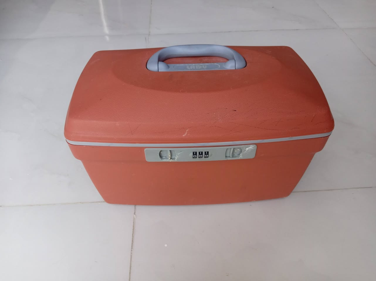السلام عليكم...

يوجد لدينا بوكس (box) للبيع

السعر 20 للاستفسار التواصل على الرقم

***********
