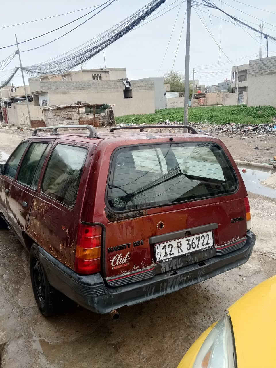 السلام عليكم سياره كاديت محرك وكير مال كصه شرط طخم تاير نضيف تغليف داخل جديد رقم انكليزي شرط الوكالة والتحويل السعر 20 وبيها مجال الرقم *********** واتساب
