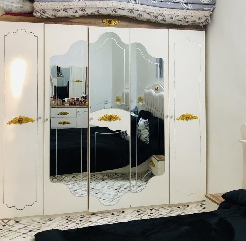 ئەم نوستنەبۆفرۆشتن زۆرجوان پاکە حەوت پارچەیەبی دۆشەک لەتەکیە400مەجال  ***********
