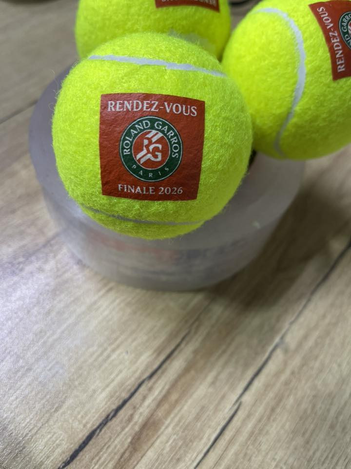 مضرب تنس مع ٣ كرات


**إذا كنت صاحب هذا الإعلان وتريد حذفه لأي سبب، رجاءا أرسل رسالة إلى الدعم الفني**