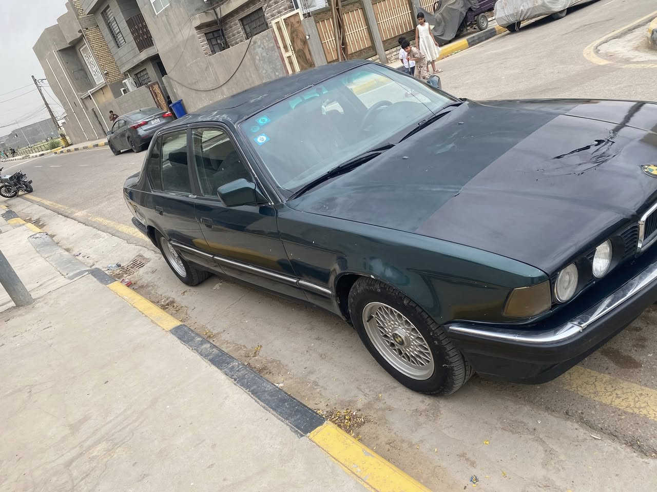 السلام عليكم
Bmw 740 موديل 1993 للبيع
رقم بغداد الجديد مشروع وطني سنويتها لل٢٧ وهزة ما خلصانه 
صدر امامي خلفي جديد 
مكينة وگير كفالة 
كشنات كهرباء فتحه سقف
مكانها واسط العزيزية 
السعر 58 وبيها مجال بسيط
للتواصل ***********
عوزها ترتيبات بسيطه
