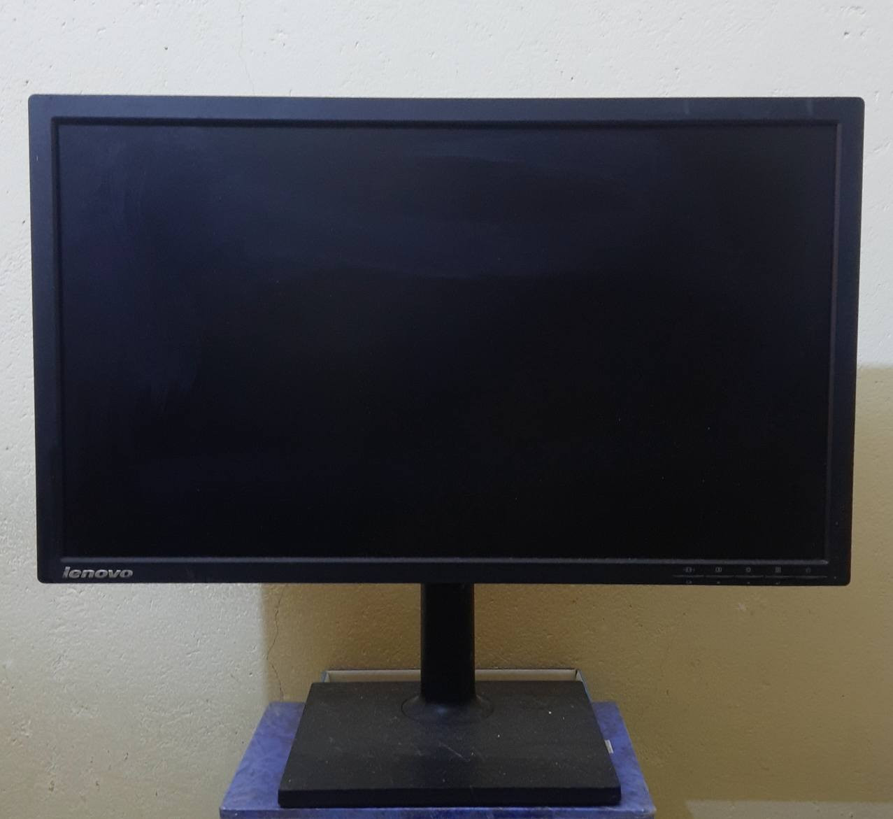 متوفر حاسبات لابتوب وشاشات عرض وقطع غيار هارد كيبورد رام شاحن للاستفسار الاتصال على الرقم متوفر واتساب 
*********** عمارة, ميسان
