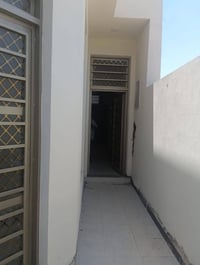 بيت للبيع • حي الزهراء • ١٠٠م