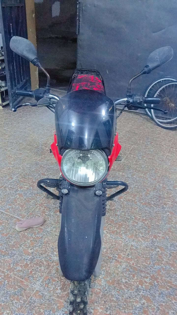 السلام عليكم دراجه بوكسر جبلي شغاله كله وضع شركه مابي شي نكره سلف كهربائية  كله شغاله العنوان سامراء  السعر 550بي شويه مجال مو جثير حلوه تخبل دراجه نشاط رهيب  اوراق كامله 
‪‪0772 891 9213
مراوس ايراني وتنطي فرق عادي
