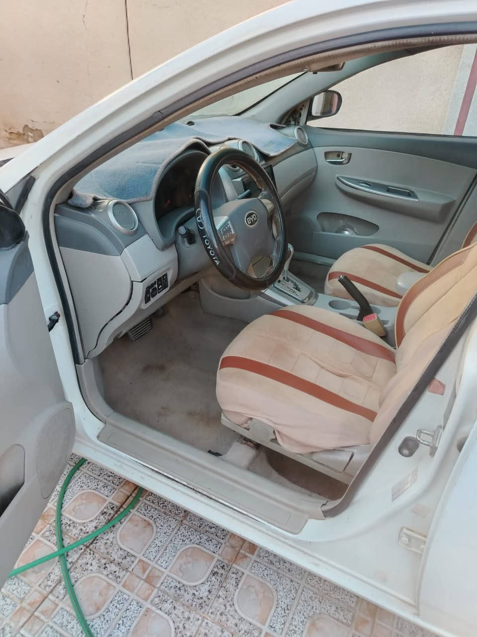 السلام عليكم
بيوايدي جي ٣

موديل ١٣

رقم بابل السنويه جديده لل٢٩

كير ومكينه مكفولات 

بيهه قطعه وحده صبغ ولباقي كفاله 

سياره جاهزه وجديده مابيهه نواقص 

السعر ٤٣ ربيهه مجال 

مكاني واسط نعمانيه 

***********
