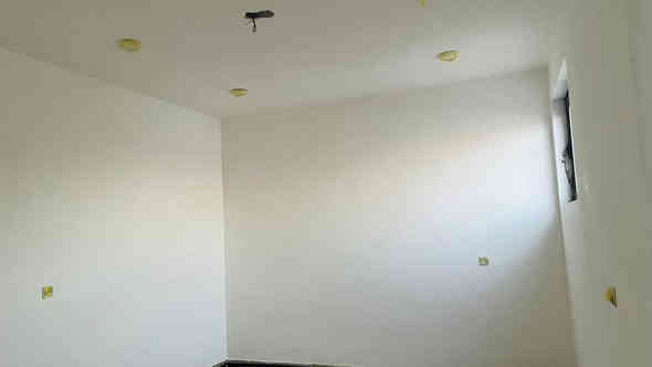 بيت للبيع بالاقساط المبادرة في مجمع الأسراء السكني - موقع البيت مقابل المول مباشرة
مشمول ب المبادره مع عقد مصادق من هيئة استثمار الديوانيه

المساحة : 200م - طابقين - موقع مميز جداً

تتكون من

3 غرف

صاله | استقبال

| مطبخ حار و بارد 10

3 حمامات

| مخزن | منور |

كراج | حديقة .

☑

خدمات متكاملة :

كاميرات مراقبة

نظام سكيورتي عالي

كيبل ضوئي - إنترنت

مدارس حكومية - روضة -

السعر الكلي: 200 مليون

نظام الدفع :

120 مليون قرض مبادرة)

80 مليون المتبقي:

- 20 مليون واصل حالياً

- 60 مليون تسدد على 6 دفعات كل (3) أشهر 7.5 مليون)

 مدة الاستلام سنة 

البناء واصل للانهاءات والهيكل كامل

للاستفسار الاتصال :

***********
