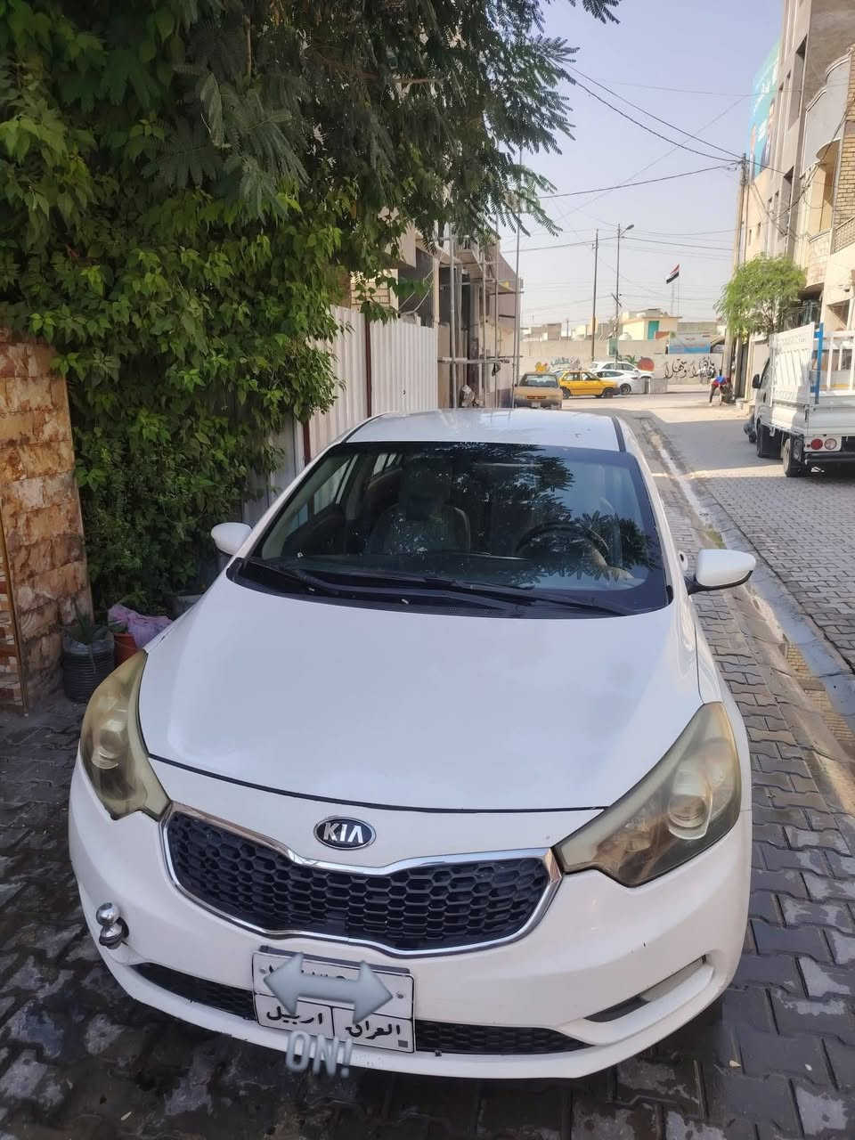 السلام عليكم
كيا سيراتو ٢٠١٣ شكل ٢٠١٤ خليجي
محرك ١٦٠٠ دوش
 محرك كير تدفئه تبريد فول السياره نظيفه وماشيه ١٤٨ كم
مواصفات عاديه تحكمات جهتين كامره دواره
بيها جاملغ جهه السائق مبدل وكارت ع كد شبر
السياره باسم كردي تريد تحويل او وكاله
السعر ١١٢ وبيها مجال مكان السياره بغداد الكرخ للاستفسار الاتصال
***********
