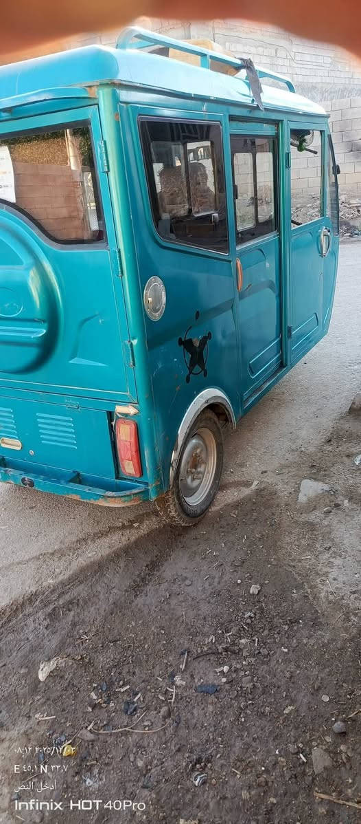 سلام عليكم تكتك للبيع موديل 19 اوراق  كامله كفاله عامه تكتك حلوه وكعده السعر 2250 مكان ديالى بلدوزر هاذه رقمي ***********
