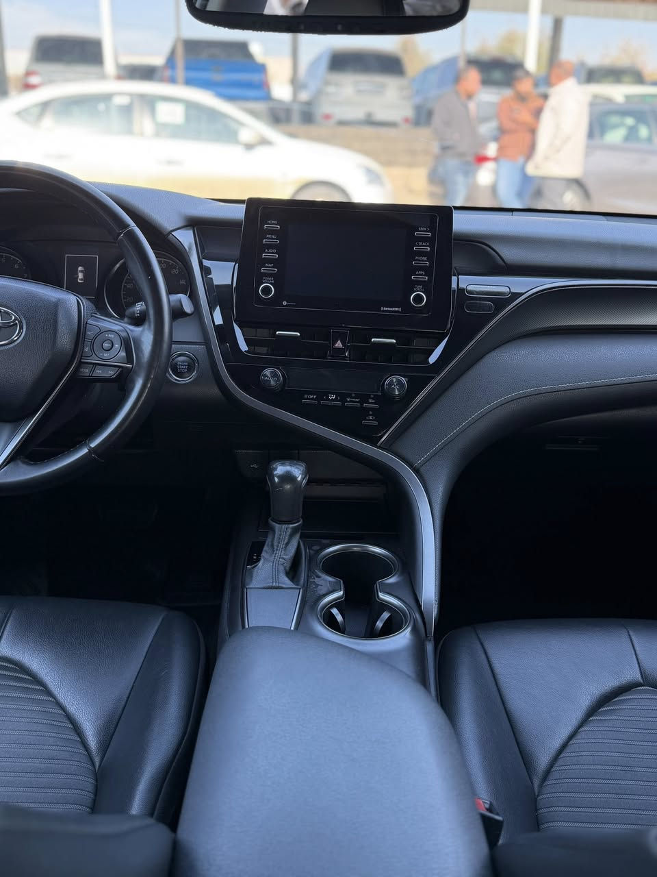 كامري موديل2021SEبلاس لون حبري قتعتين صيخ بدون دواخل بدون ايرباك سياره جديده ماشيه40الف كير محرك مكفوله عنوان سليملنيه السعر190بيها مجال***********
