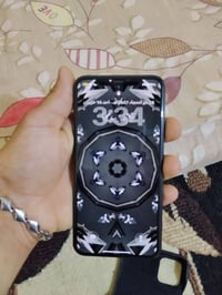 آيفون ١١ برو ماكس • ٢٥٦ • بطارية ٨٩