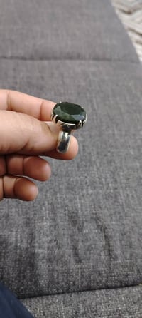 يشم • قديم • صياغة ثقيلة