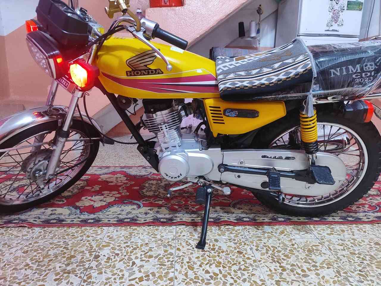 دراجه للبيع شاصي تايگر 2019 تعمير 2025 
وكيلها حمودي العارضي مكينه برغي مامفتوح منها شلعه فول كهربائيات كلها شغاله ماعايزه كلشي تفحص وين ميعجبك سعرها 850 وبيها مجال رقم *********** اتصل وبيك خير ودلل مكان كوفه قرب جنات الكوفه
