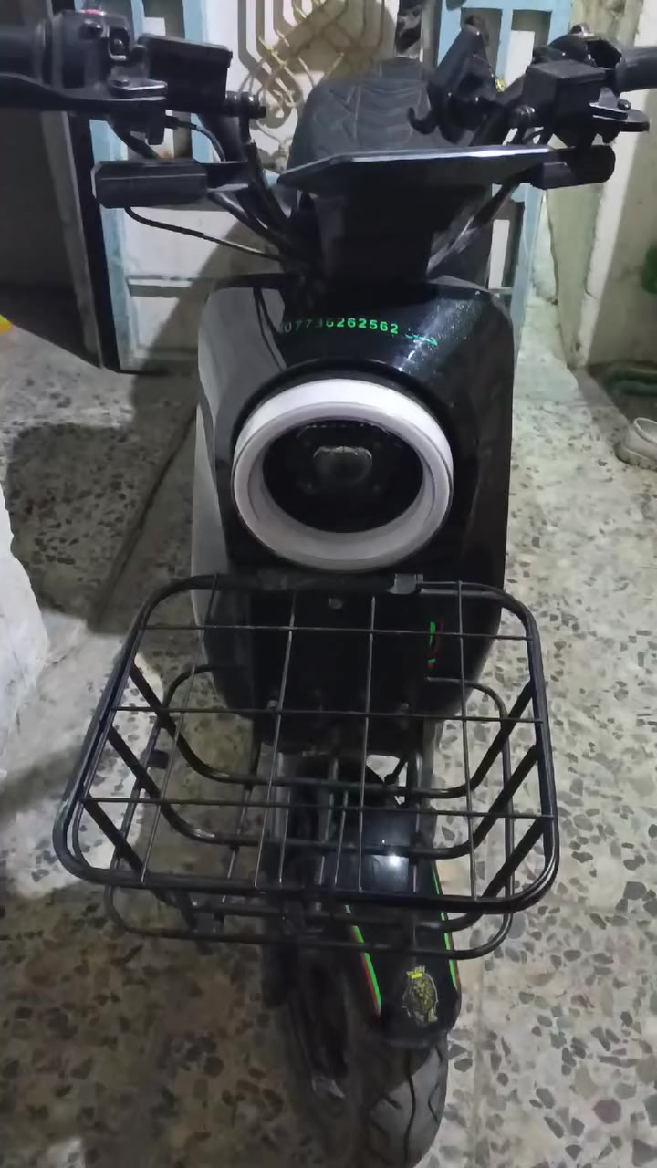 السلام عليكم دراجه شحن R9 GT من حسن وحسين عنواني مدينه الصدر عل شارع الفلاح *********** كامل التفاصيل بل فيديو سعره 300وبيها مجال للطيبين
