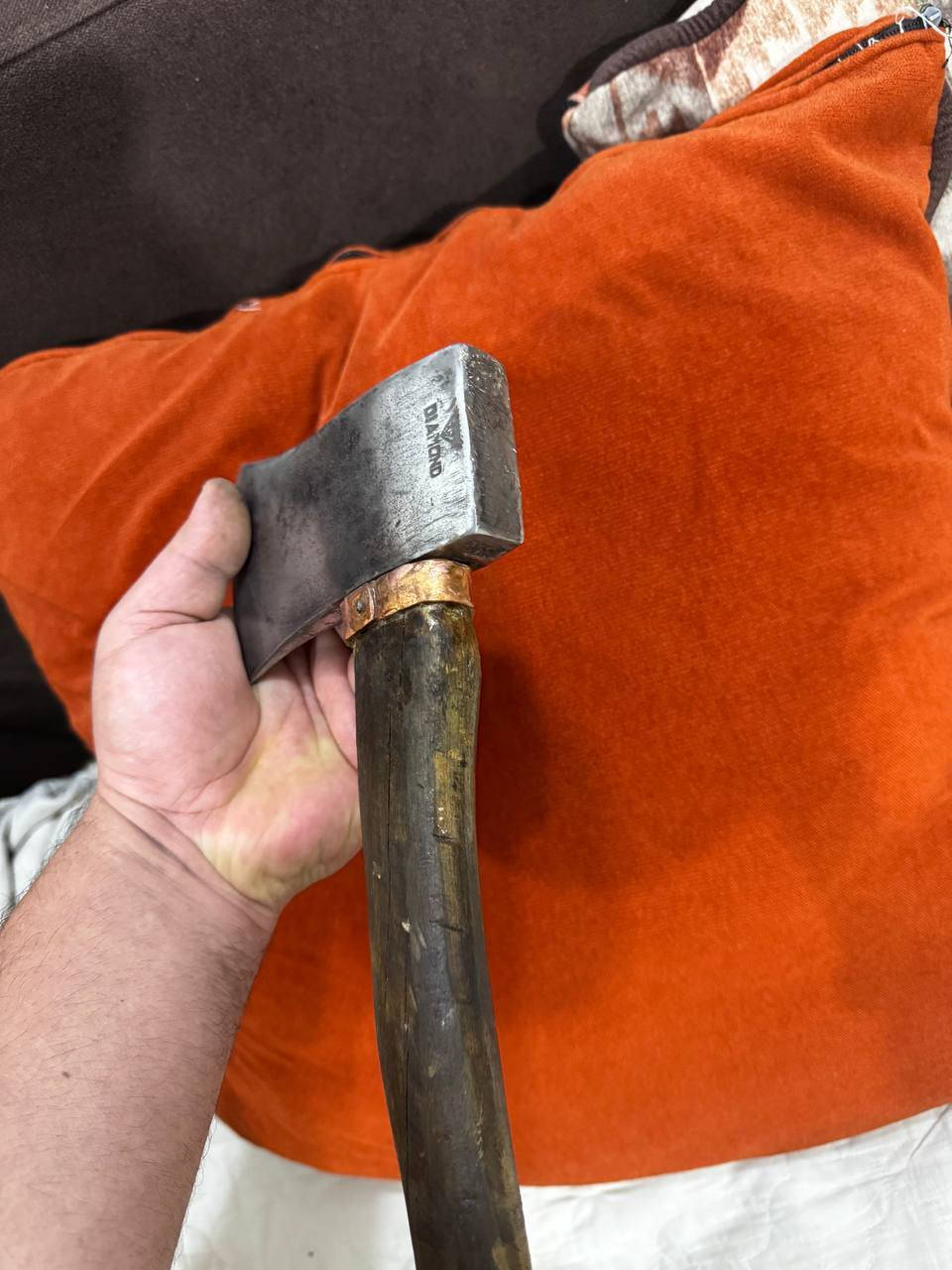 طبر قديم ديموند ابو الجوهرة مختوم نضيف طولة 45 سم
*********** بغداد
