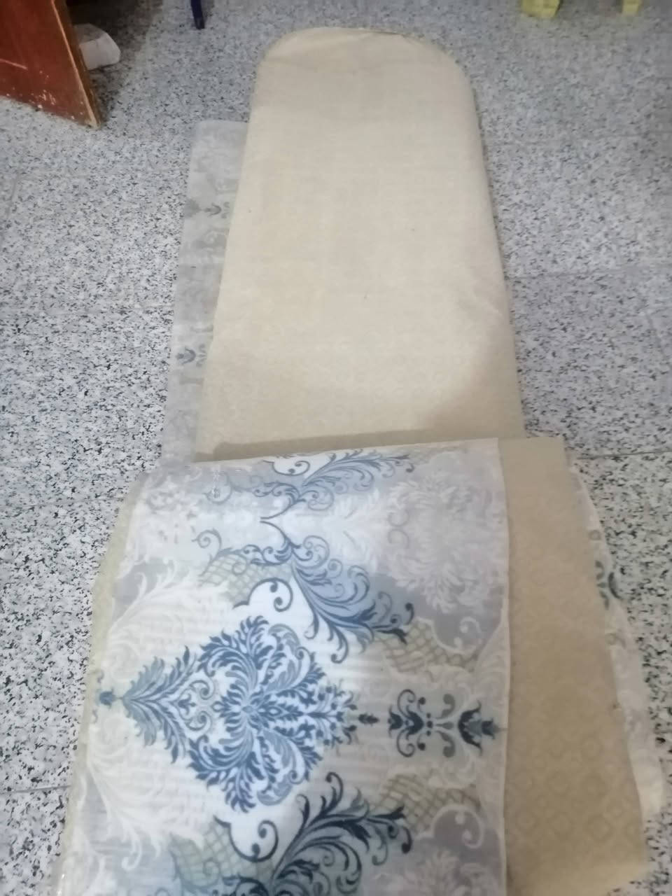 السلام عليكم غراض للبيع
المولده بل كرتونه جديده ٢٥٠ وبيهه مجال 
الكومدي مثل الي بل صوره  بس بابين قيم واخذ الفراش طوله ٥ متار عرضه ٤ قيم واخذ
مال ملاكمه ب٢٥ وبي مجال


**إذا كنت صاحب هذا الإعلان وتريد حذفه لأي سبب، رجاءا أرسل رسالة إلى الدعم الفني**