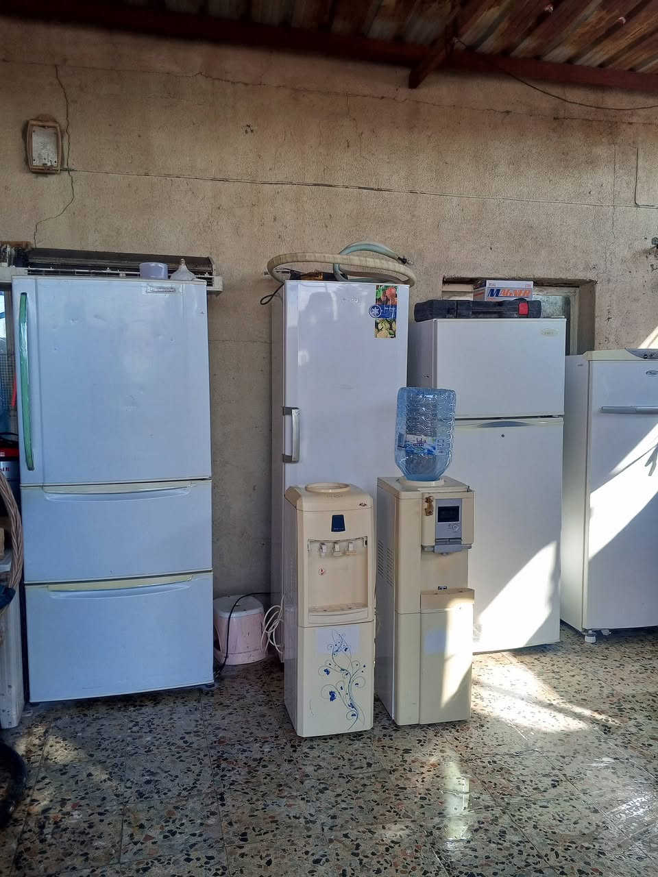 للبيع  مكاني بصره ابو الخصيب تواصل ع رقم متوفر فقط***********
