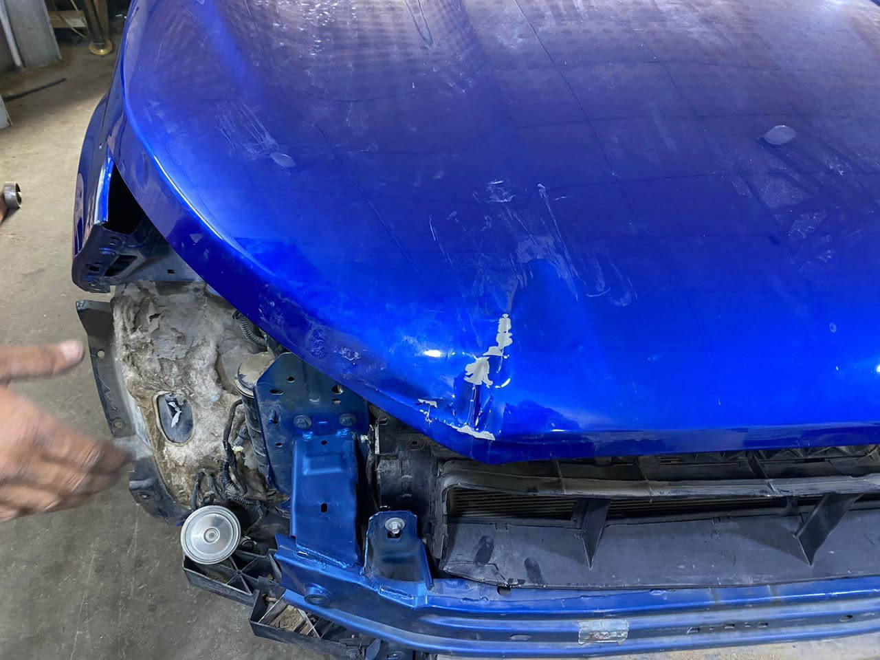 فورد ایكوسبورت
مودیل 2020
بێ توربو 
مەكینە 3بستون
نرخ 89 وەرقە وموعاملا
توزیك بونیتی هەیە 3بەنچە
لەوینەكە دیارە هیچی ترێ نییە

*********** أربيل, العراق
