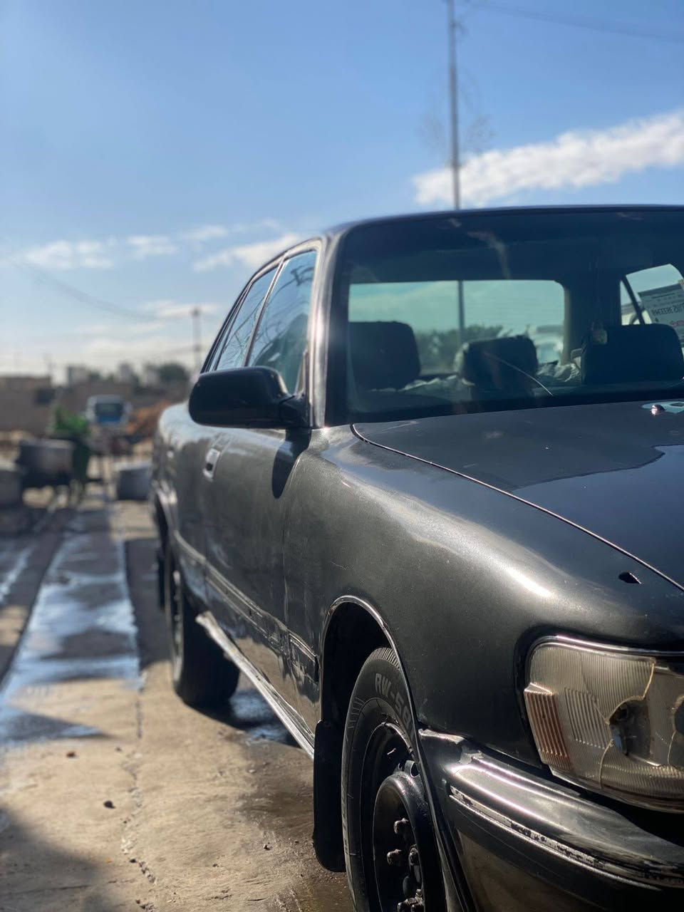 سلام عليكم مارك للبيع موديل ٩٤ رقم انكليزي رقم بابل السعر٤٢ وبيه مجال حك الجيه الاتص على هذه الرقم***********
