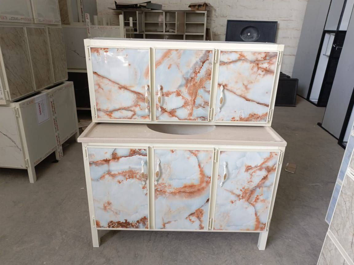 سنك مع ملحق قياس متر وعشرين المغسله مرمر 
 السعر 160 الف


**إذا كنت صاحب هذا الإعلان وتريد حذفه لأي سبب، رجاءا أرسل رسالة إلى الدعم الفني**