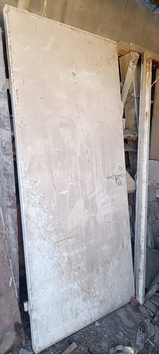 غراض للبيع
كنتور خشب باب حديد شبابيك تانكي
همر كهربائي 
***********
