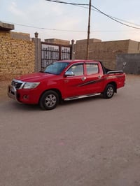 هايلوكس • ٢٠١٢ • اوتوماتيك