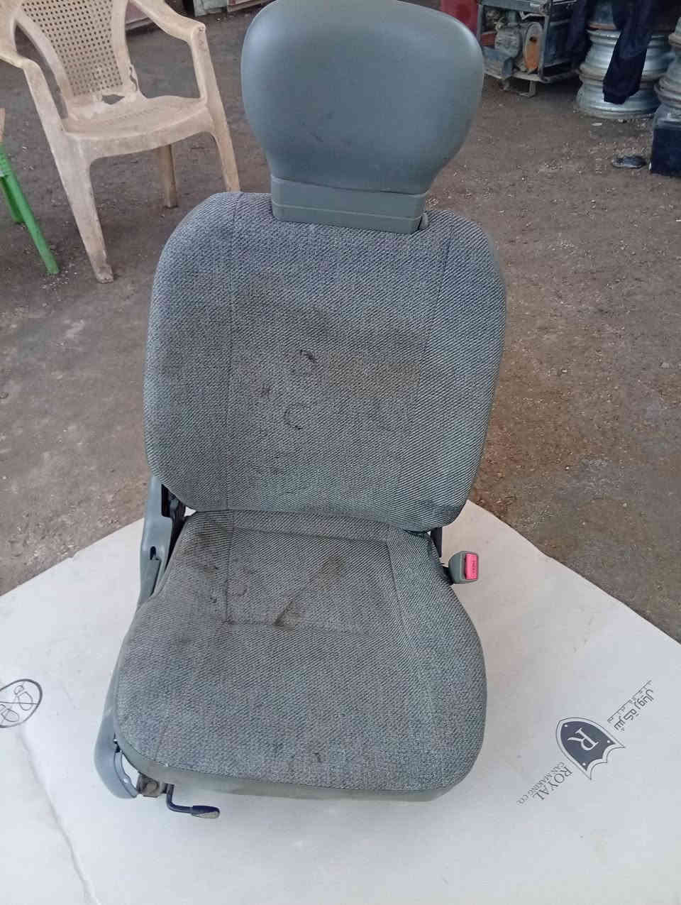 كماليات كنتر بزون ادوات احتياطيه كنتر العنوان ذي قار الرفاعي الشارع العام الاتصال ***********/***********
