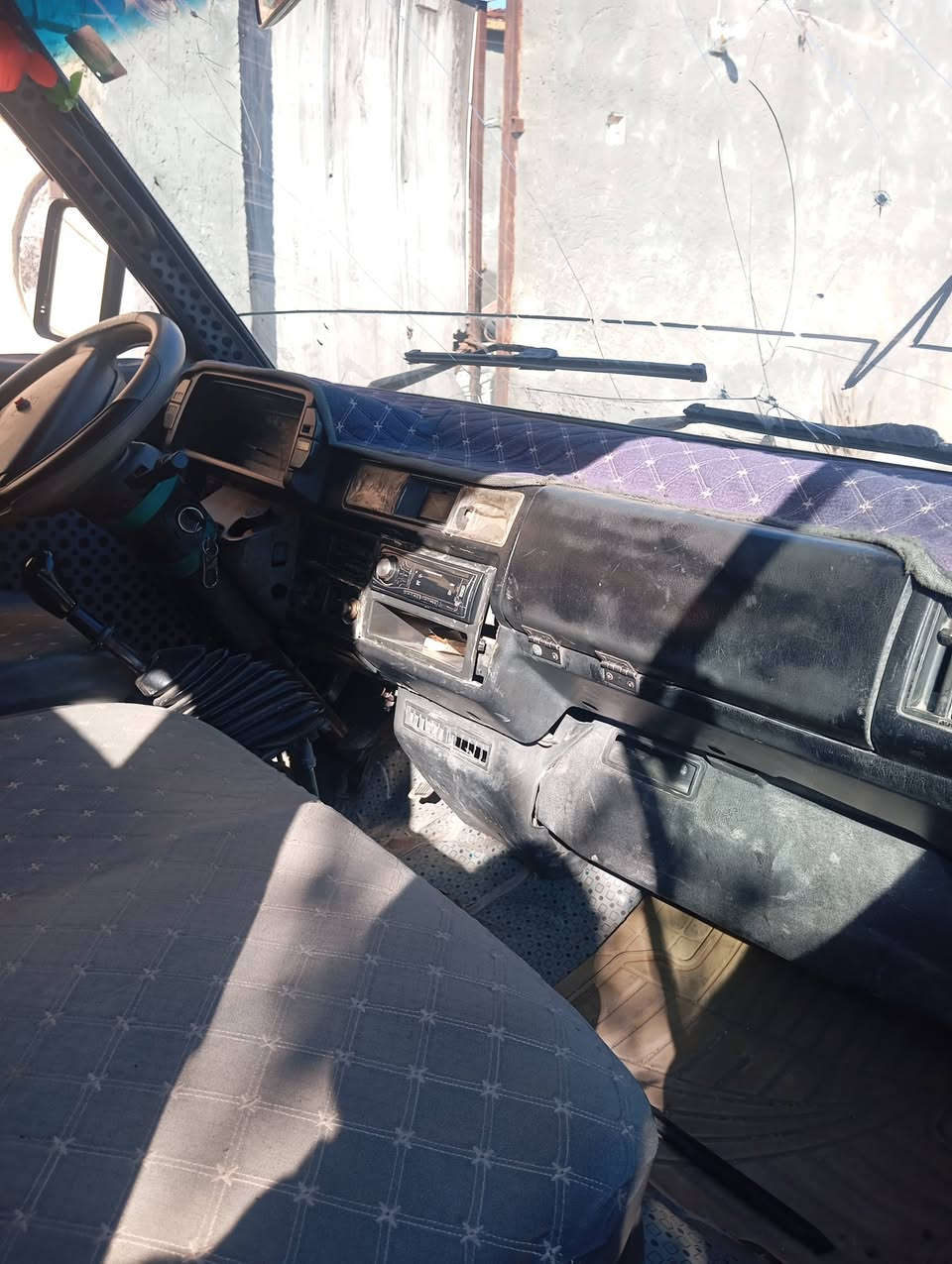 السلام عليكم كيا بستا نضيف موديل 94رقم بغداد كير محرك خير من الله كهربائيات كلها  شغاله شواصي جديد دوشمه جديدة السعر 35وبيها مجال ***********
