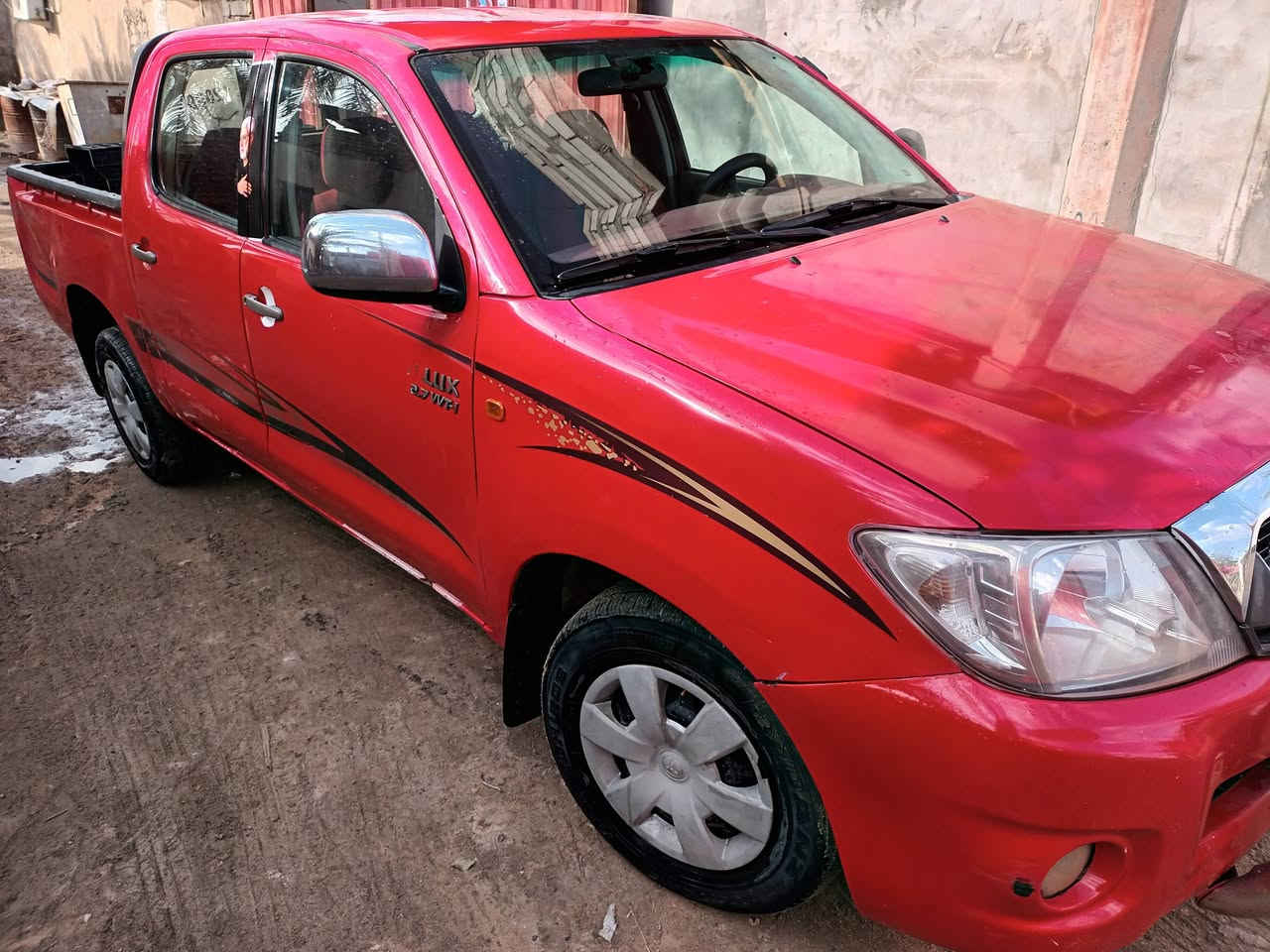 سلام عليكم
سياره فلاونزه  للبيع موديل2009 
بيها جاملق مبدل وبنيد مصبوق رقمها بصره انكليزي جديد شاصي 19 
المكان البصره  قضاء المدينه
الاستفسار ***********
