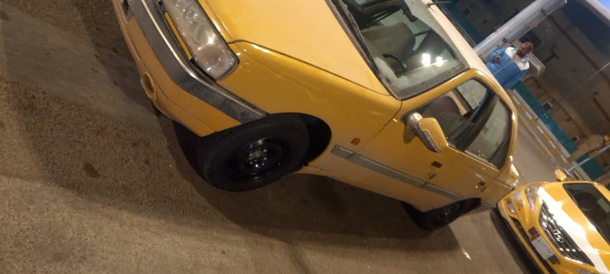 السلام عليكم بيجو لميس 2013سياره بسمي تحويل مباشر  كفاله كير مكينه  تخم تاير خير من الله  فقط هلال خلفي معمر وتبديل جاملغ امامي مكاني بغداد السريدات  بيع او مراوس حسب القناعه السعر 38 وبيها مجال /***********
