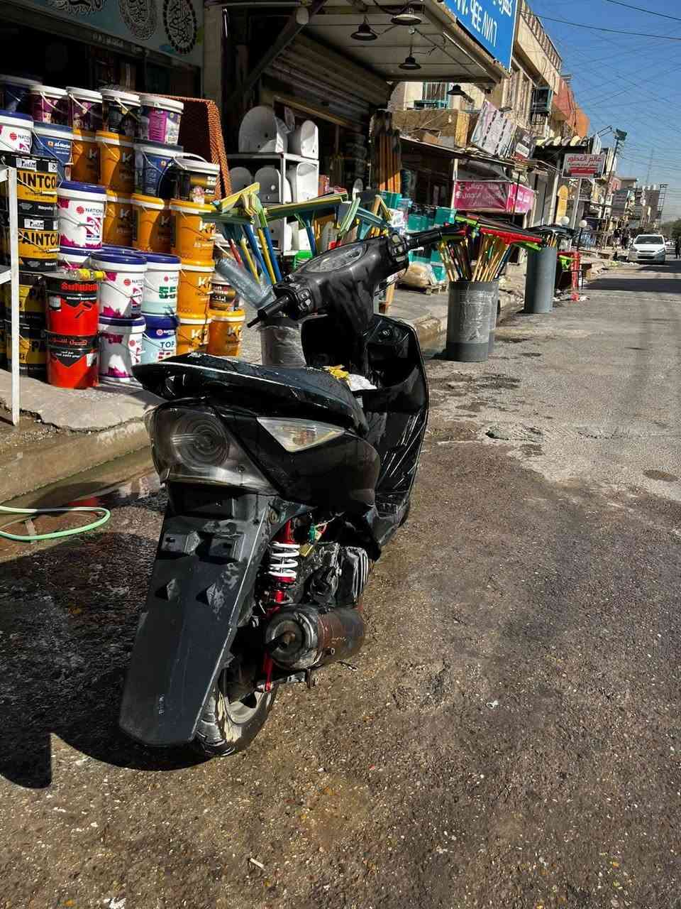 السلام عليكم للبيع دراجة ثعلب
المكينة مفتوحة ومجددة وتشتغل ناعمة، السحب ممتاز وما بيها دخان أو أصوات.
تحتاج باتري فقط، وباقي أمورها زينة.
البيع لظروف خاصة، والمعاينة خير دليل.
السعر: (350) 
للشراي فقط فقط التواصل على هذا الرقم ***********واتساب ف
