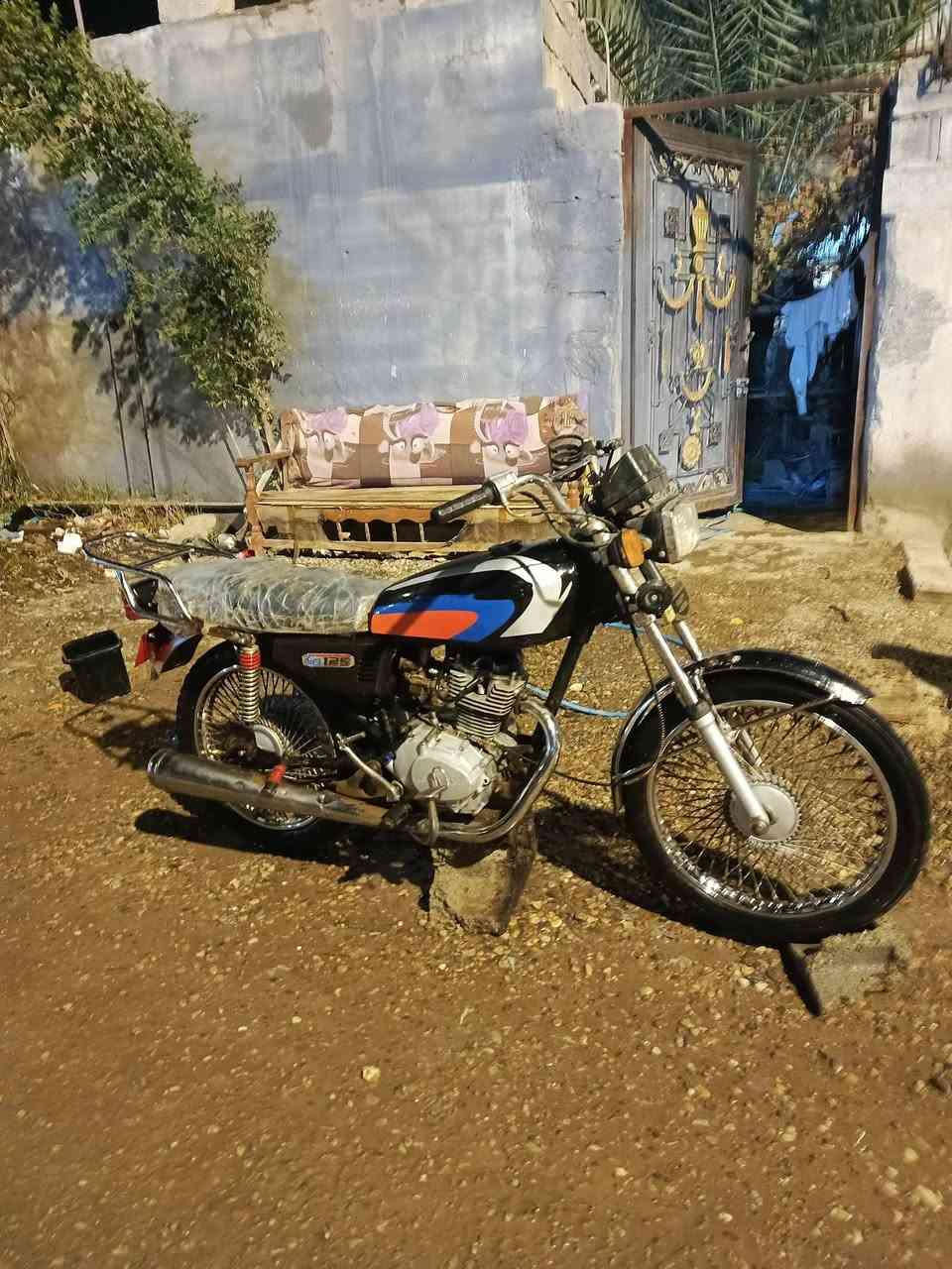 موديل 2020 دراجه حلوه
بدون اوراق لسعر 350 وبيها مجال مكاني الخالص 
***********
