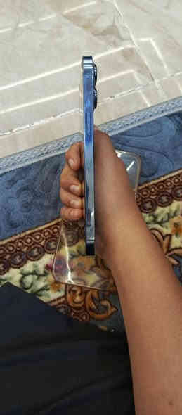 السلام عليكم
13برو ماكس للبيع
بطاريه مال 78 بلادي🔋
ذكرتة 256🖨️
الجهاز بس شاشة مبدلة ابلادي 3خيارت فيس ايدي شغال 
دبل سيمكارت Z A
جهاز حلو ونضيف 
سعرة 440الف قفل ابد مابي مجال 💸💵
رقم ***********📞
تواصل خاص مجود🫡
