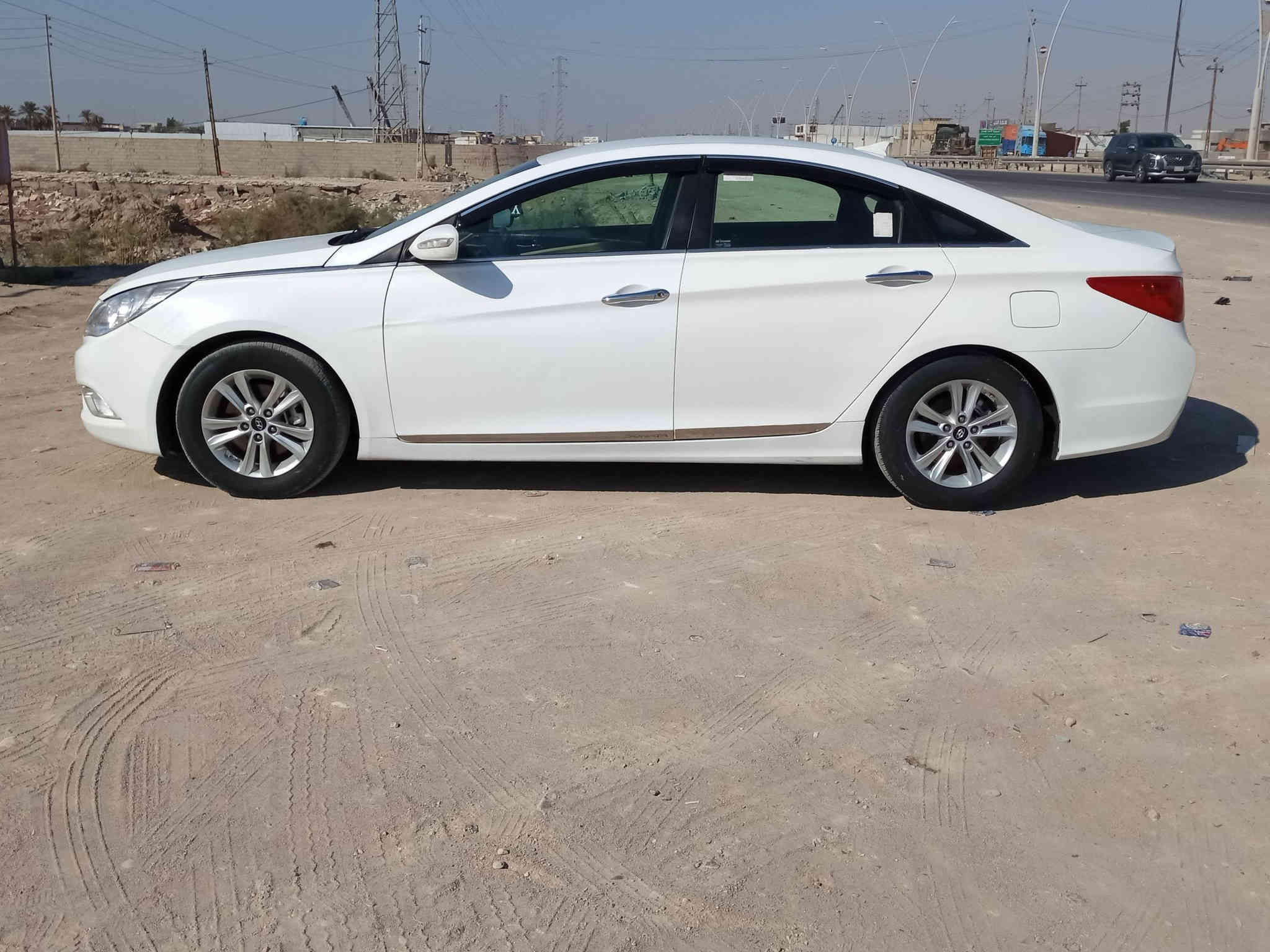 سوناته مديل 14وارد امريكي حادثة جاملغ وبنيد مكينه مامفتوحه وكير وحداده وتبريد جاهز مشروع وطني راعيه بل بصره السعر  98وبيه مجال بصيط عنوان شط العرب   ***********
