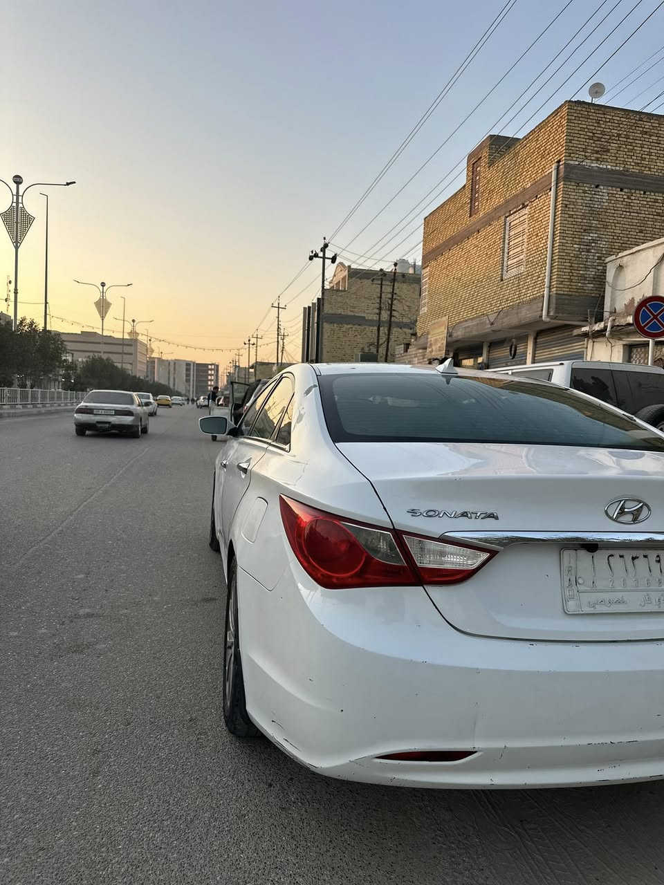 السلام عليكم 
سوناتا امريكي موديل 12 السعر98
بيها تبديل بنيد ورشات تجميل قطعتين الجهه اليسرى
مواصفات 
شاشه+تحكم جهتين
ويل كب 17
مانع انزلاق ***********
