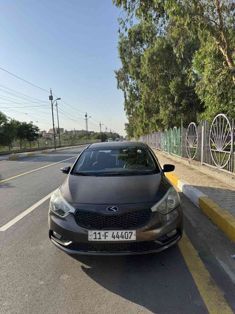 سيراتو 14 خليجي باسمي
بيها صبخ صفحة اليمين  وبيها جراد خفيف قمارة وصندوك وبنيدكلها سيارة خير من الله تبريد ثلج رقم مميز السعر 90 وبيها مجال العنوان الامين الثانية  رقمي ***********
